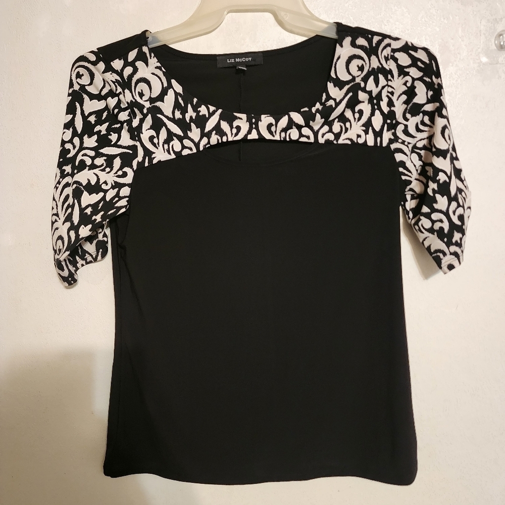 Liz McCoy Dark Academia Damask Peekaboo Neckline Blouse Scroll Print Size S NWOT